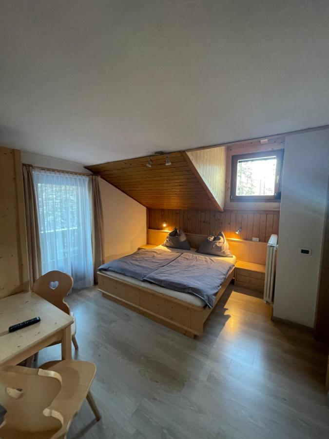 Bed and Breakfast Lamiri à Badia  Extérieur photo