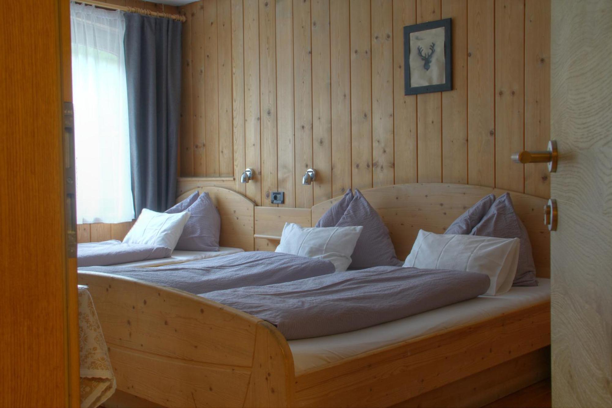 Bed and Breakfast Lamiri à Badia  Extérieur photo